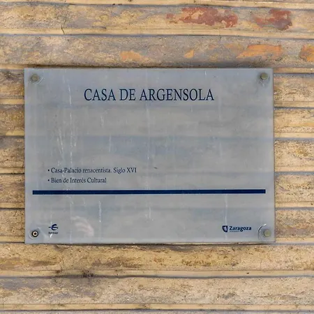 El Palacio De Argensola By Alogest *